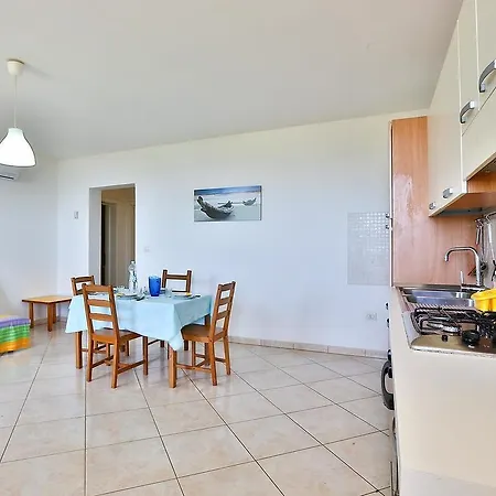 Locazione Turistica Marini Beachfront House Prázdninový dům *